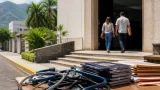 Congresista de EU pide revisar programa de médicos cubanos por posible violación al T‑MEC